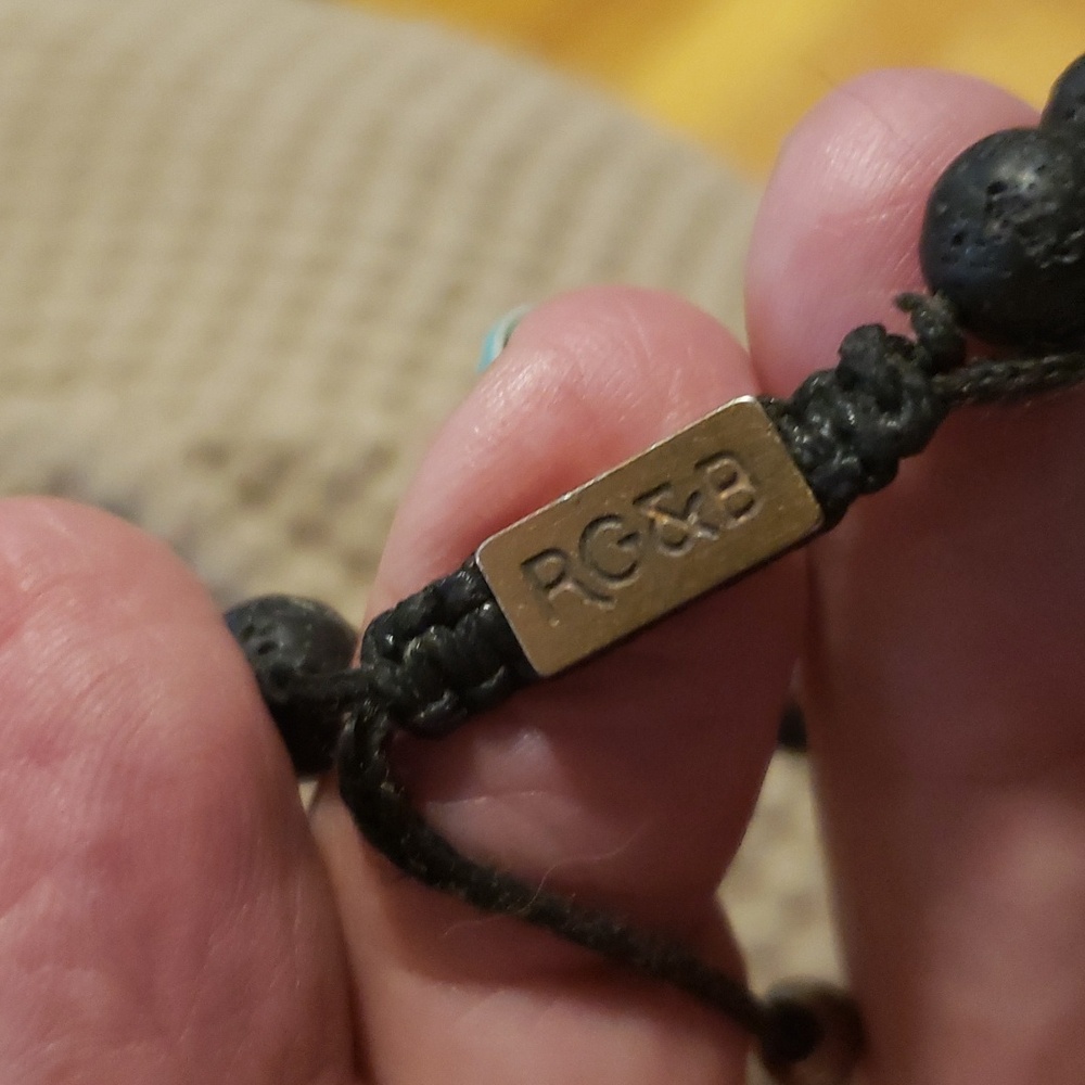 RG&B lava stone bracelet. - Picture 3 of 3